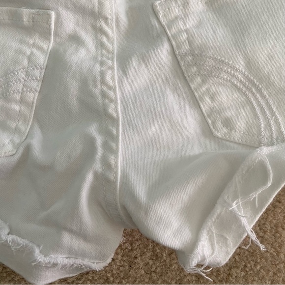 Hollister White Distressed Shorts - Picture 8 of 9